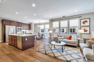 Photo #3: 41115653 Listing