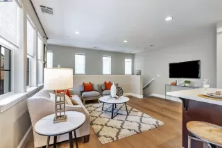 Photo #5: 41115653 Listing