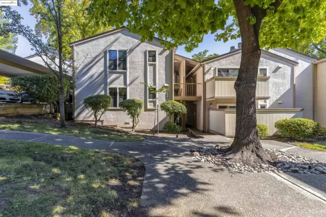 MLS: 41115669 Condo For Sale