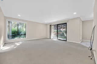 Photo #2: 41115676 Listing