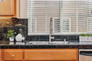 Photo #3: 41115705 Listing