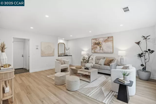 MLS: 41115738 Condo For Sale