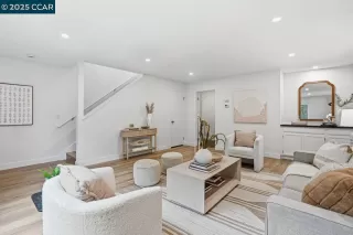 Photo #2: 41115738 Listing