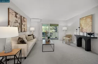 Photo #2: 41115739 Listing