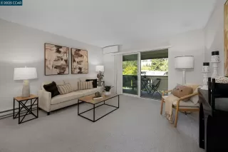 Photo #4: 41115739 Listing