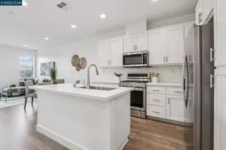 Photo #3: 41115742 Listing
