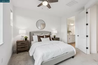 Photo #6: 41115742 Listing