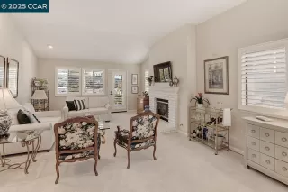 Photo #2: 41115798 Listing