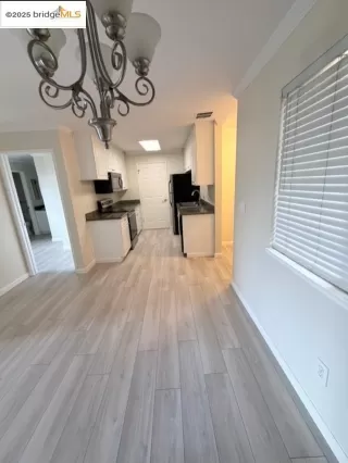 Photo #6: 41115819 Listing 