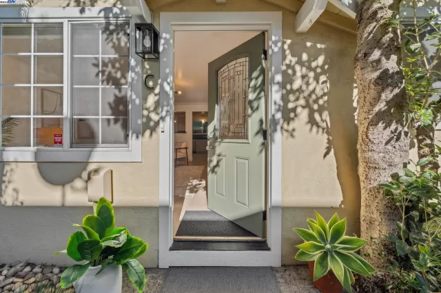 MLS: 41115845 Condo For Sale