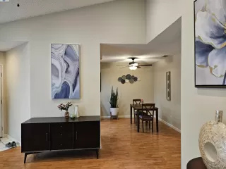 Photo #4: 41115851 Listing