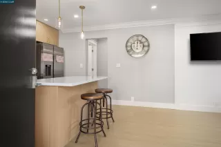 Photo #2: 41115859 Listing
