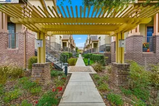 Photo #1: 41115890 Listing 