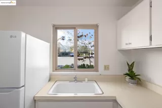 Photo #6: 41115908 Listing