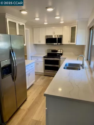 Photo #2: 41115959 Listing