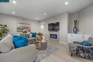 Photo #1: 41115985 Listing 