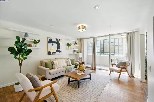 MLS: 41116015 Condo For Sale