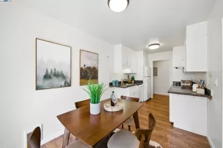 Photo #5: 41116015 Listing