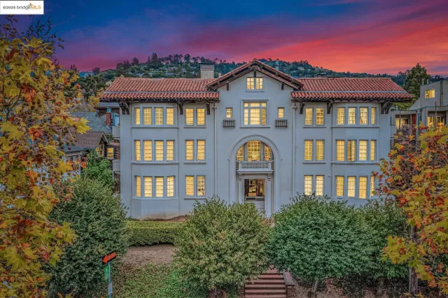 MLS: 41116018 Condo For Sale