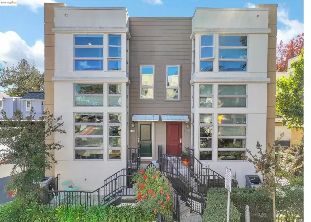 MLS: 41116044 Condo For Sale