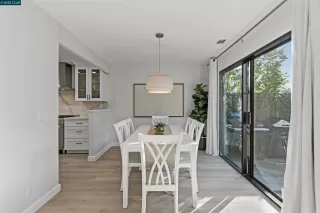 Photo #5: 41116099 Listing 