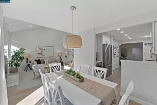 Photo #6: 41116099 Listing 