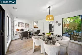 Photo #5: 41116142 Listing 