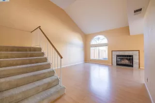 Photo #6: 41116200 Listing