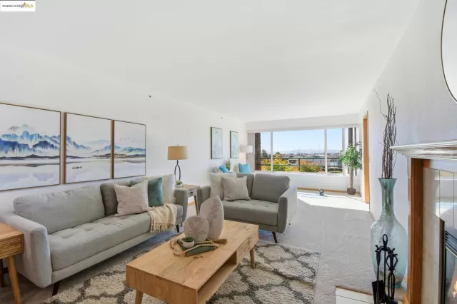 MLS: 41116227 Condo For Sale