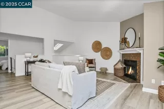 Photo #6: 41116231 Listing