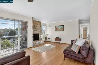 Photo #4: 41116243 Listing