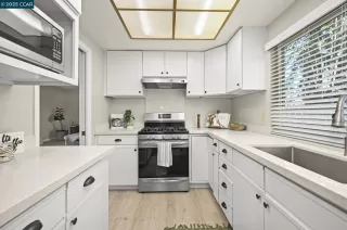 Photo #4: 41116255 Listing