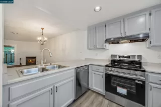 Photo #4: 41116287 Listing