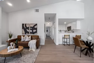 Photo #4: 41116289 Listing