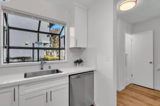 Photo #4: 41116292 Listing