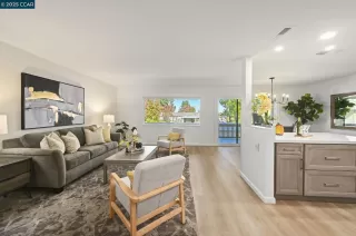 Photo #2: 41116382 Listing