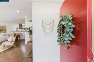 Photo #1: 41116405 Listing 