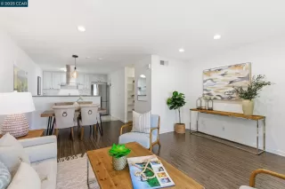 Photo #6: 41116405 Listing 