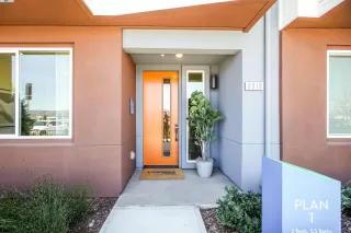 Photo #2: 41116429 Listing