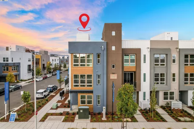 MLS: 41116431 Condo For Sale