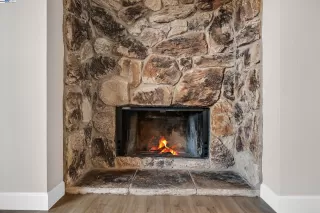 Photo #4: 41116432 Listing