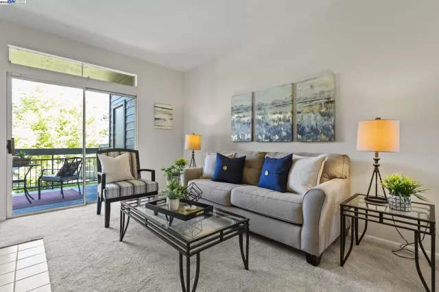 MLS: 41116442 Condo For Sale