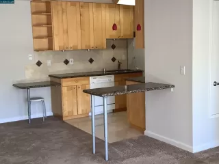 Photo #5: 41116482 Listing