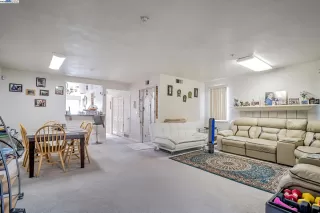 Photo #6: 41116531 Listing