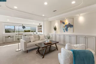 Photo #6: 41116582 Listing