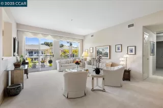 Photo #5: 41116614 Listing