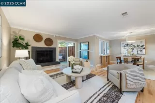 Photo #3: 41116636 Listing