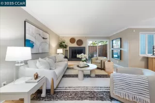 Photo #4: 41116636 Listing