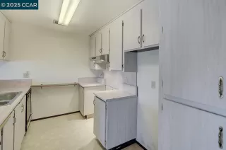 Photo #5: 41116639 Listing 