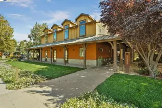 Photo #1: 41116677 Listing 